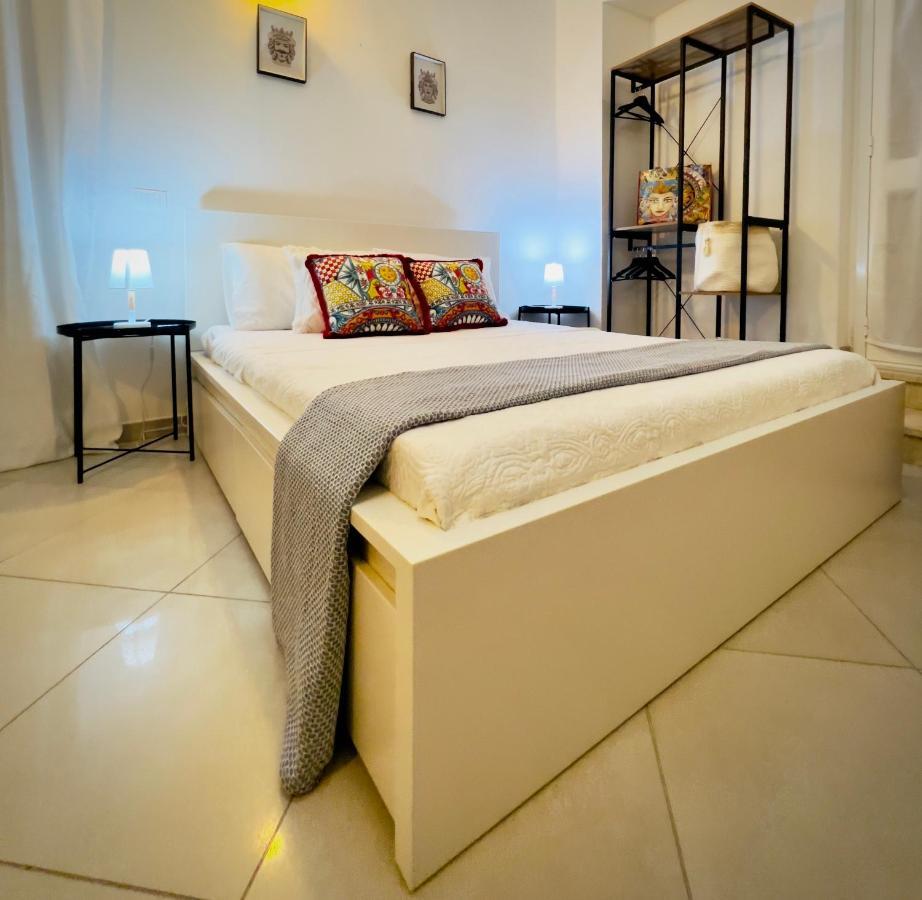 נוטו Rooms 153 Principe Umberto מראה חיצוני תמונה