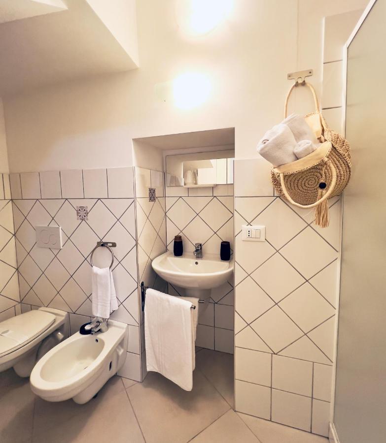 נוטו Rooms 153 Principe Umberto מראה חיצוני תמונה